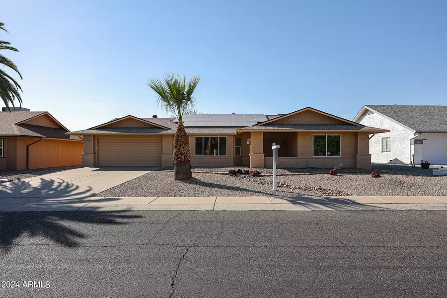 21438 N SUNGLOW Drive, Sun City West, AZ 85375