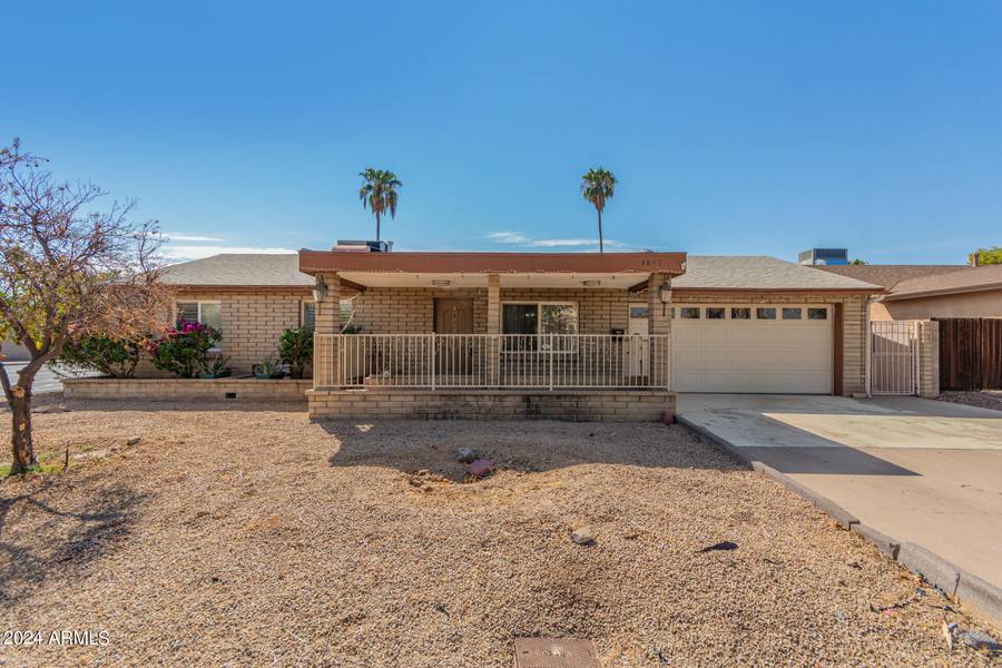 3849 E SHEENA Drive, Phoenix, AZ 85032