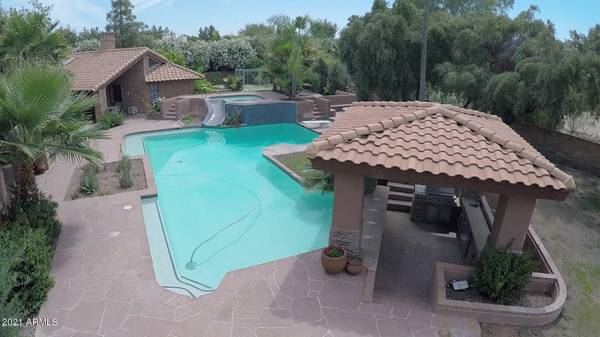 Paradise Valley, AZ 85253,6723 E LINCOLN Drive