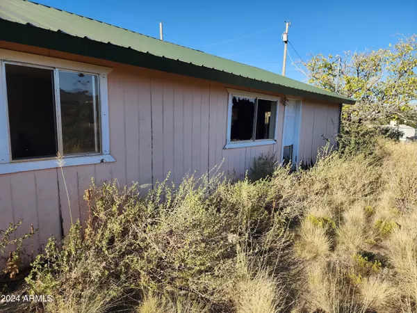 Wilhoit, AZ 86332,7955 S BRISTOL Boulevard