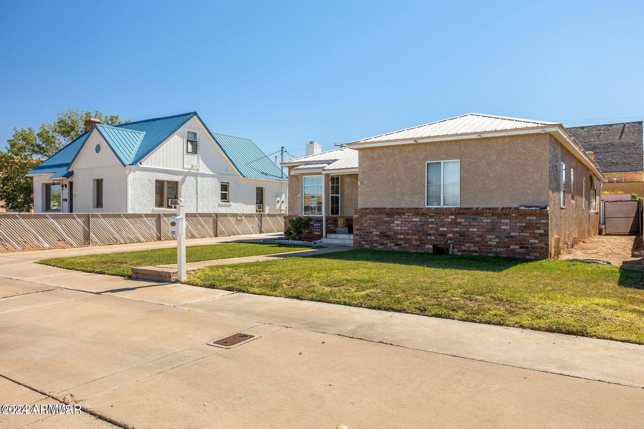 Holbrook, AZ 86025,207 W BUFFALO Street