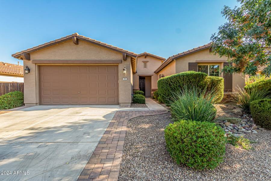 301 W LEATHERWOOD Avenue, San Tan Valley, AZ 85140