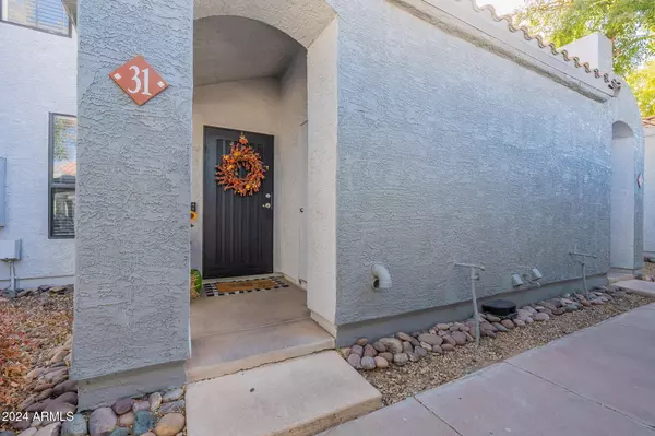 280 S Elizabeth Way #31, Chandler, AZ 85225