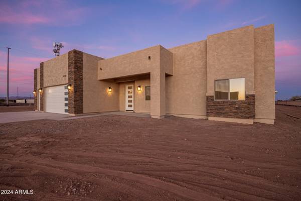 Wittmann, AZ 85361,29785 N 203RD Drive