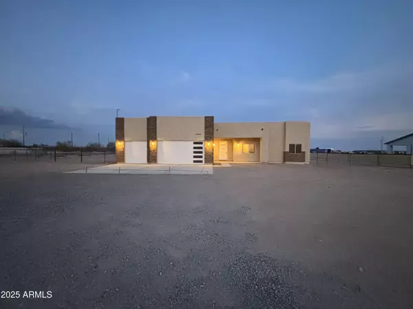 Wittmann, AZ 85361,29785 N 203RD Drive
