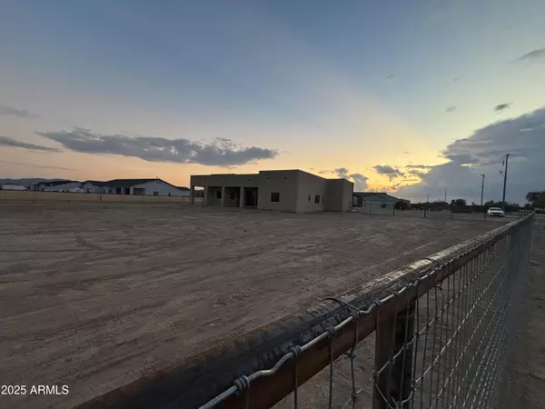 Wittmann, AZ 85361,29785 N 203RD Drive