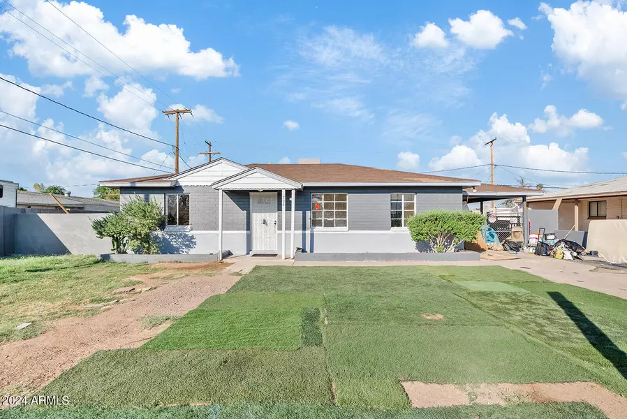 724 S LEWIS Road, Mesa, AZ 85210