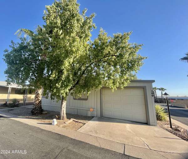 9427 E UNIVERSITY Drive #100, Mesa, AZ 85207