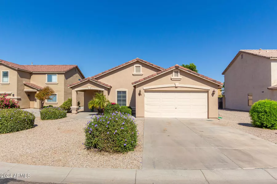 2210 E CASPIAN Way, San Tan Valley, AZ 85140