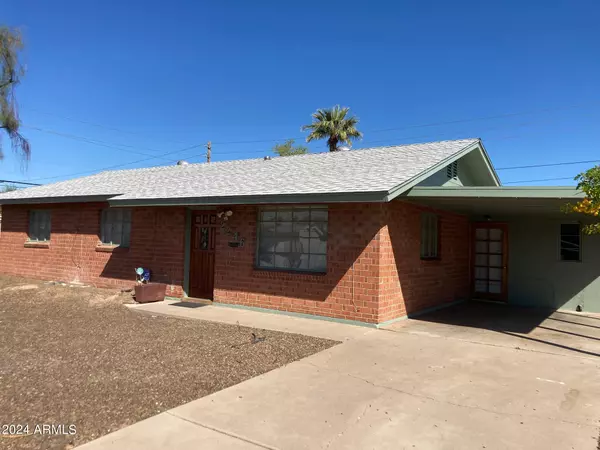 2246 W MULBERRY Drive, Phoenix, AZ 85015