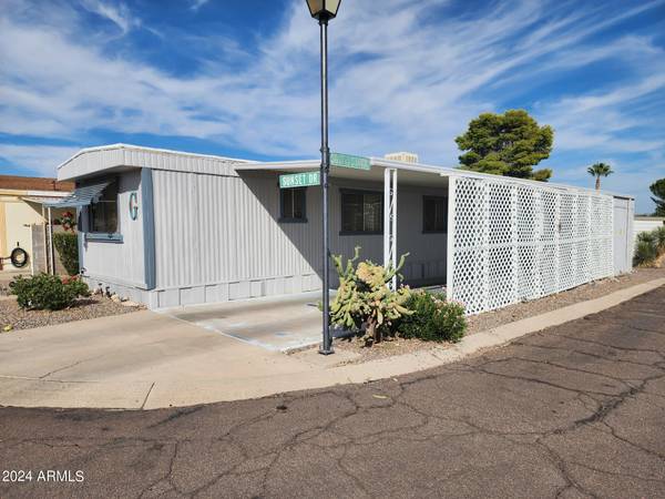 Wickenburg, AZ 85390,2501 W Wickenburg Way #159