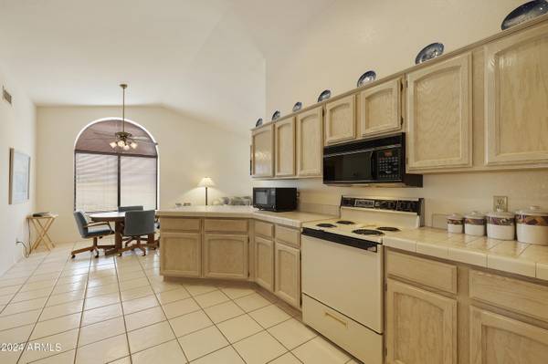 Sun Lakes, AZ 85248,26428 S BOXWOOD Drive