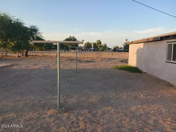 Stanfield, AZ 85172,74 N NAVAJO Way