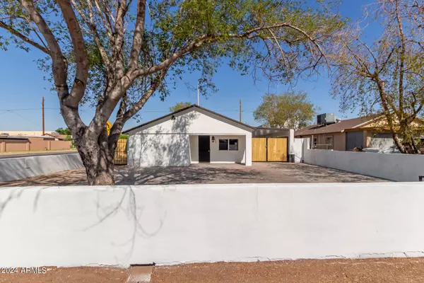 Phoenix, AZ 85009,3046 W CYPRESS Street