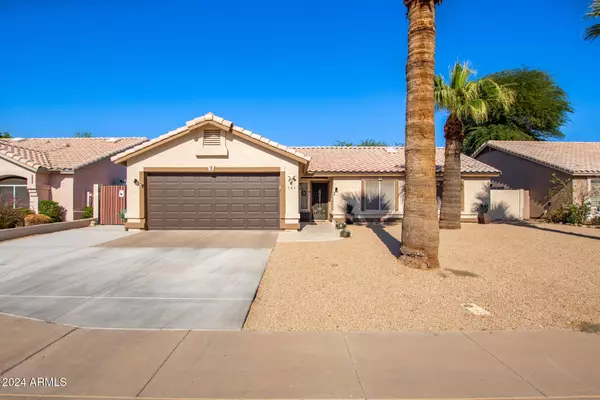 141 S LONGMORE Street, Chandler, AZ 85224