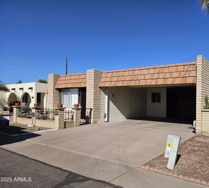 332 N DOBSON Road #15, Mesa, AZ 85201