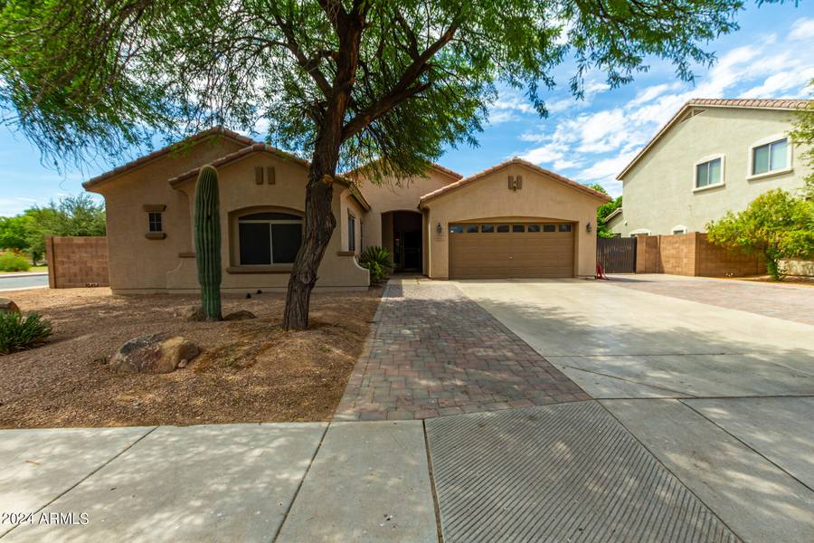 4257 E County Down Drive, Chandler, AZ 85249