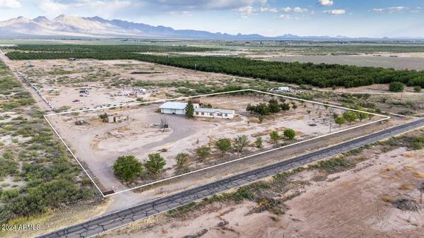 Elfrida, AZ 85610,10773 N HIGHWAY 191 --