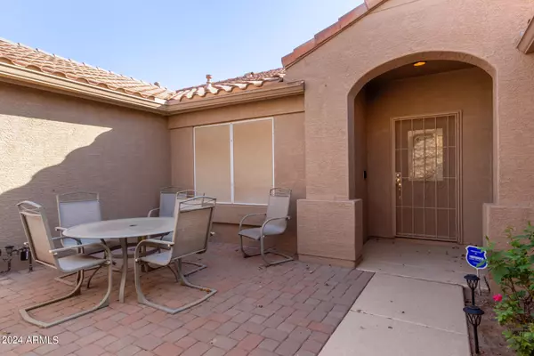 Sun Lakes, AZ 85248,25017 S LAKEWAY Drive