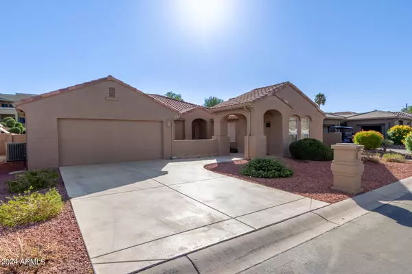 25017 S LAKEWAY Drive, Sun Lakes, AZ 85248