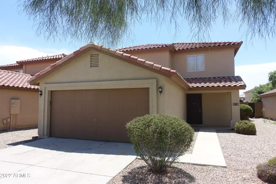 1133 E Rolls Road, San Tan Valley, AZ 85143