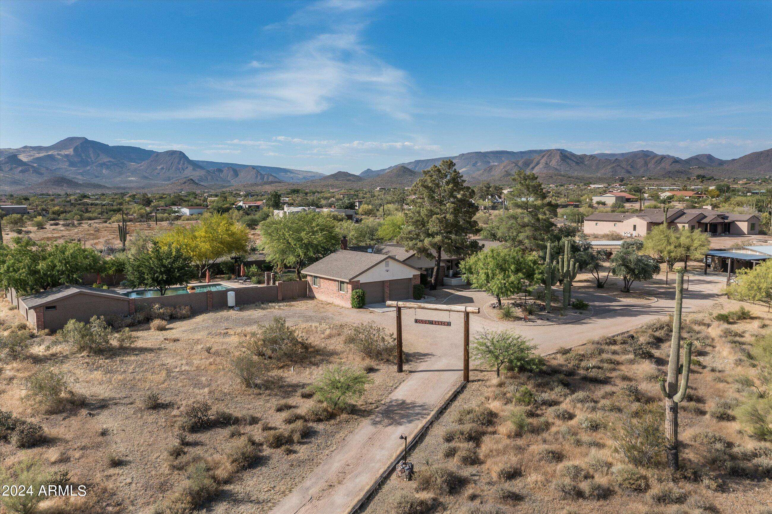 Cave Creek, AZ 85331,39839 N Spur Cross Road