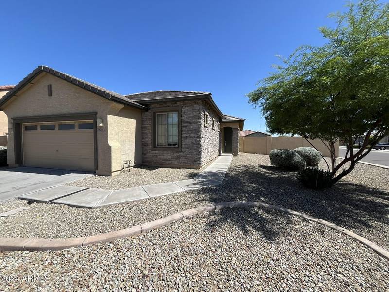 909 E Harrison Drive, Avondale, AZ 85323