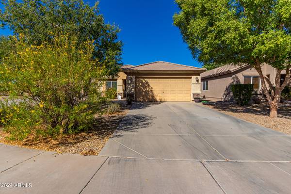 4956 E SILVERBELL Road, San Tan Valley, AZ 85143