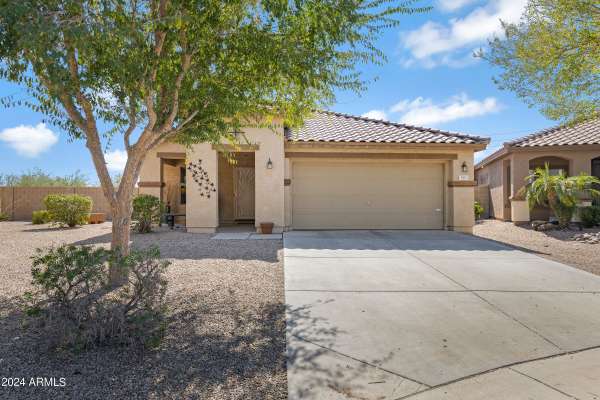 661 E DENIM Trail, San Tan Valley, AZ 85143