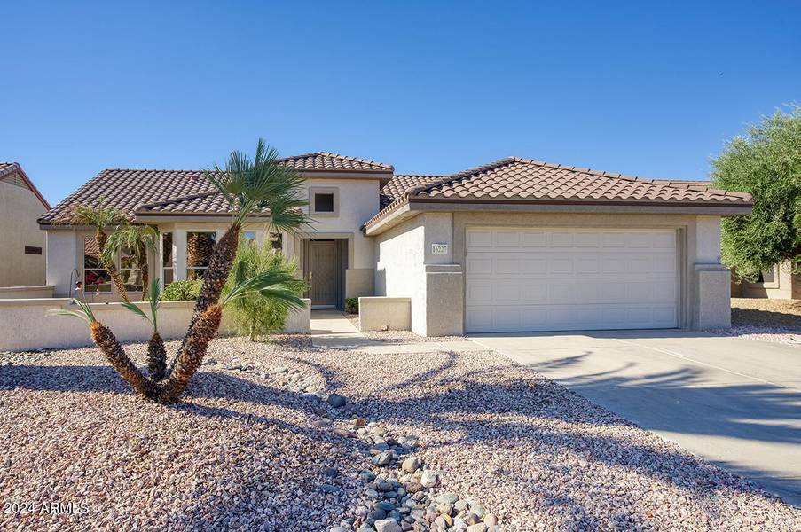 16227 W COPPER POINT Lane, Surprise, AZ 85374