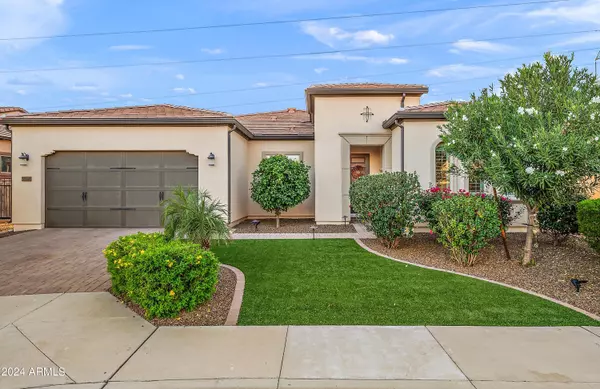 35468 N SUNSET Trail, San Tan Valley, AZ 85140