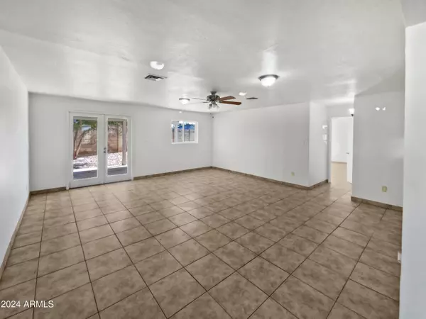 Chandler, AZ 85224,1715 W EL MONTE Place