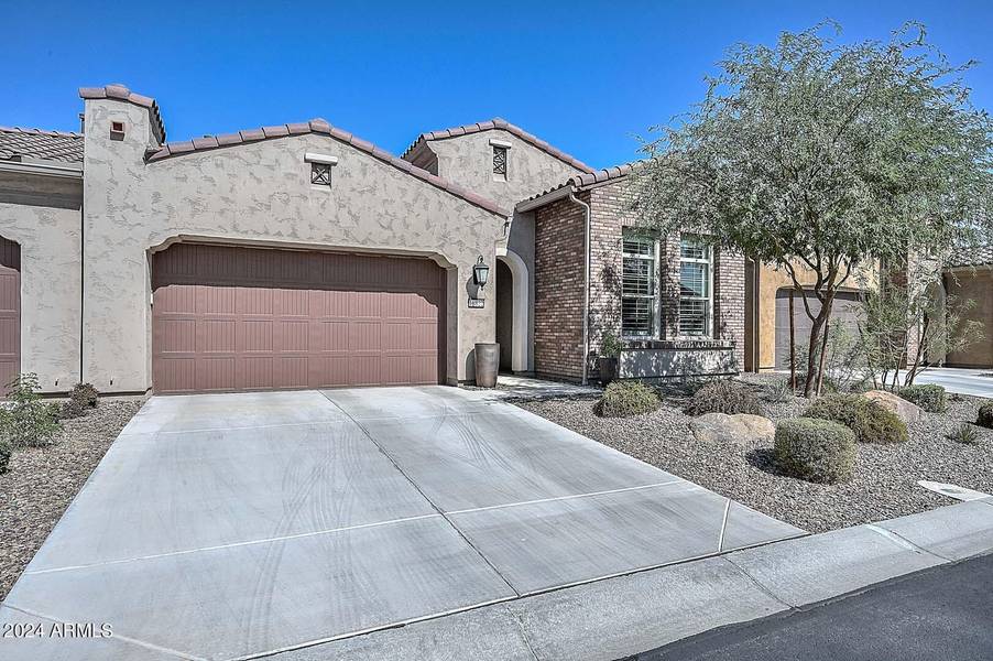 16822 W CATALINA Drive, Goodyear, AZ 85395