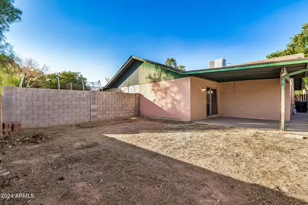 Mesa, AZ 85204,3321 E CRESCENT Avenue