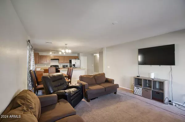 Tolleson, AZ 85353,8738 W RIVERSIDE Avenue