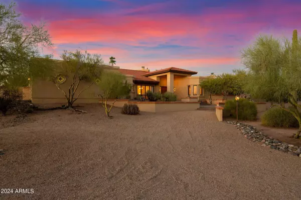 Carefree, AZ 85377,9418 E ROMPING Road