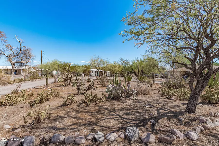 481 N SAGUARO Drive, Apache Junction, AZ 85120