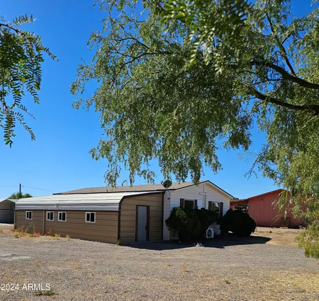 22585 W Henderson Street, Congress, AZ 85332