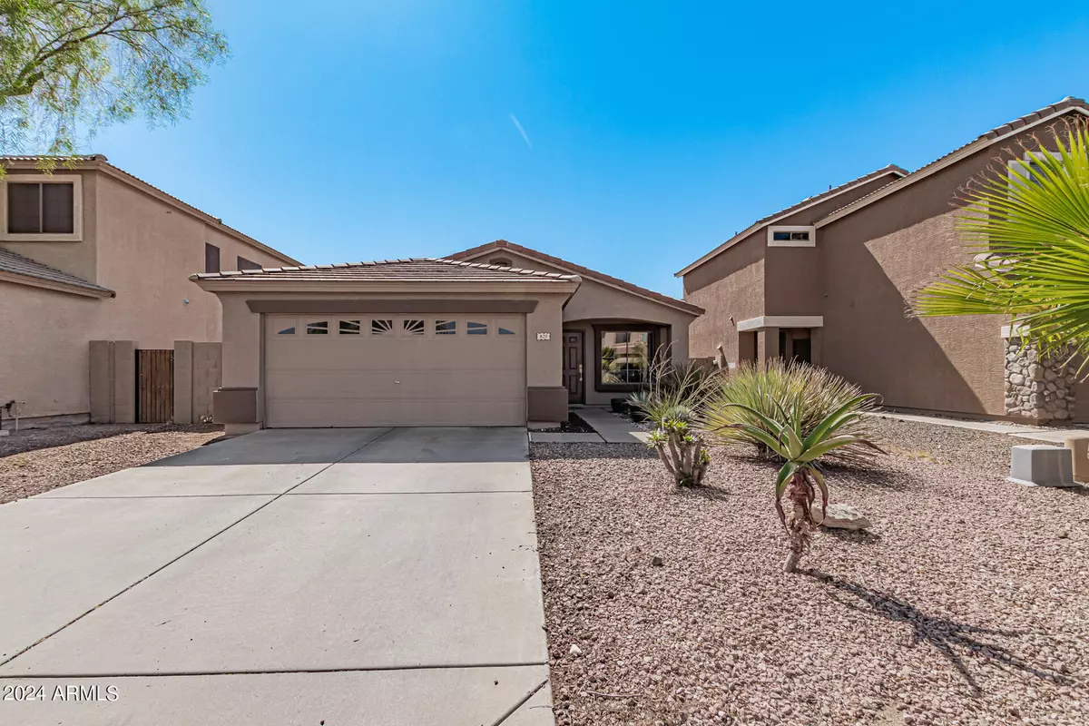 San Tan Valley, AZ 85140,825 E IMPRERIA Street