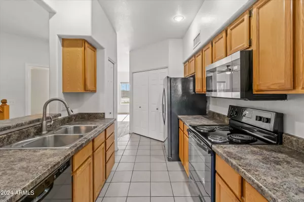 Chandler, AZ 85226,500 N ROOSEVELT Avenue #5