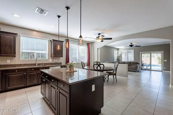 Phoenix, AZ 85050,23302 N 40TH Place