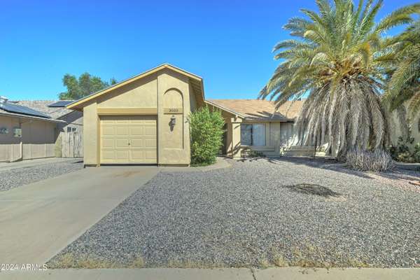 3030 W RUNION Drive,  Phoenix,  AZ 85027