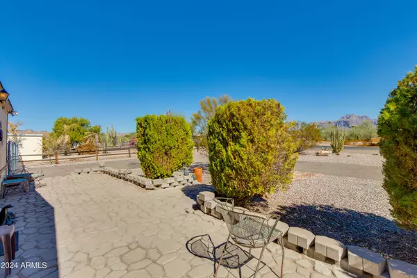 Apache Junction, AZ 85120,440 N RENNICK Drive