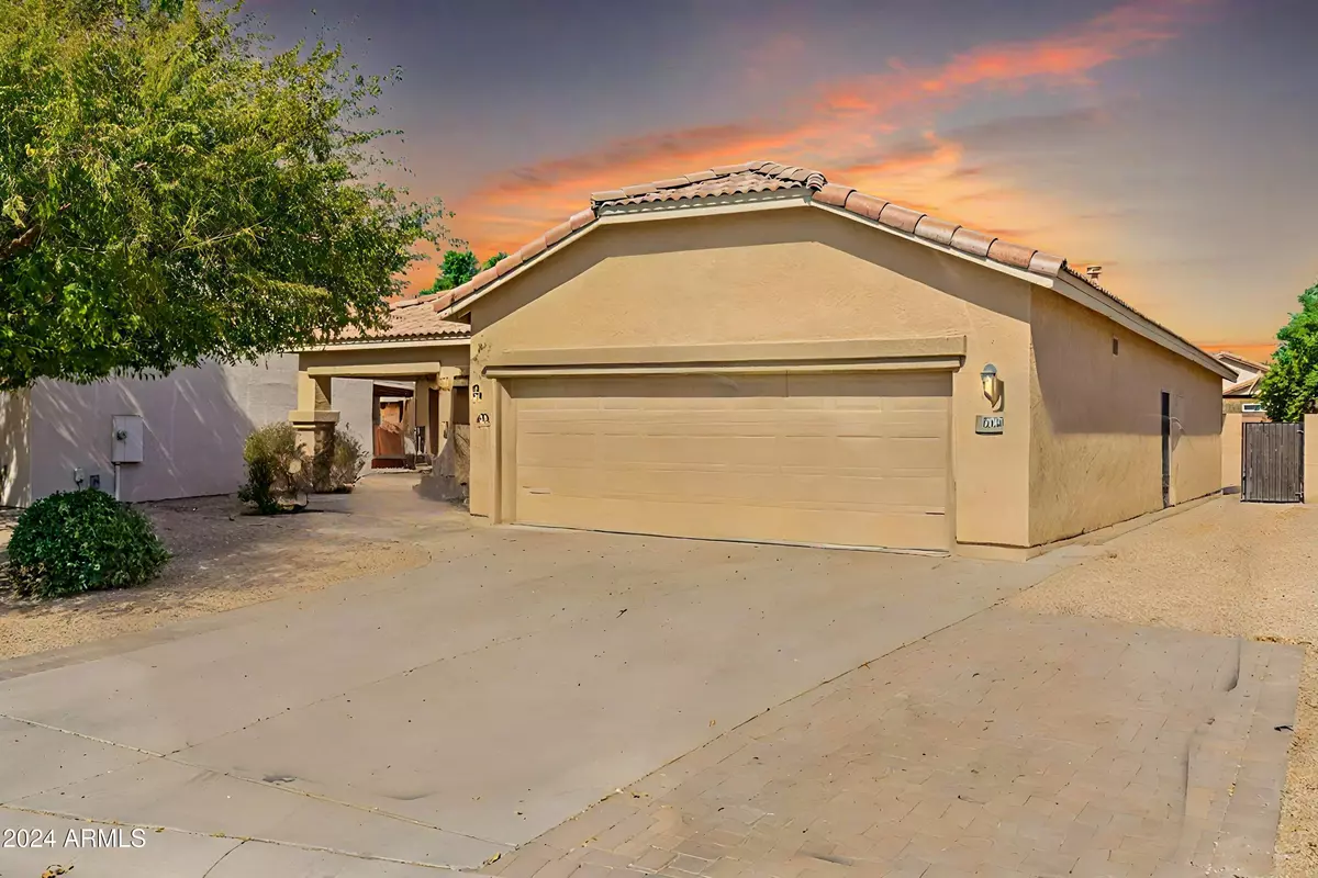 San Tan Valley, AZ 85140,2082 E LIPIZZAN Drive