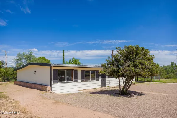 660 S HIGH Street, Benson, AZ 85602