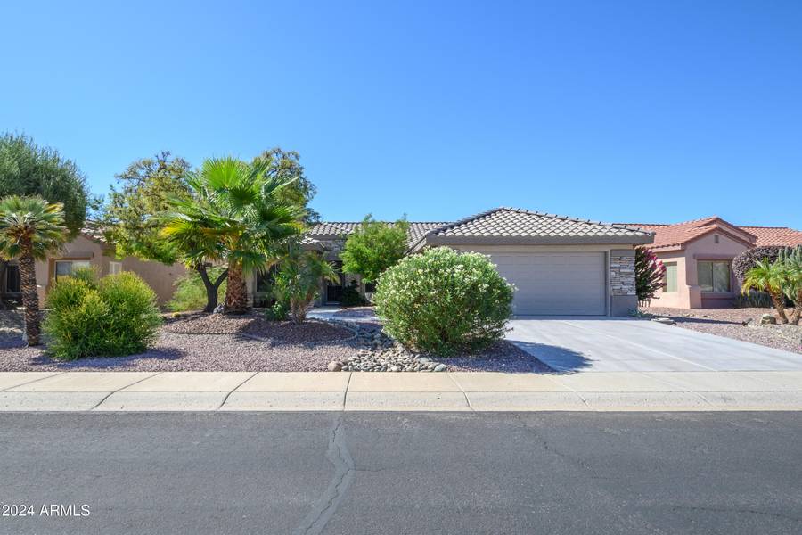 15583 W GRAND CREEK Lane, Surprise, AZ 85374