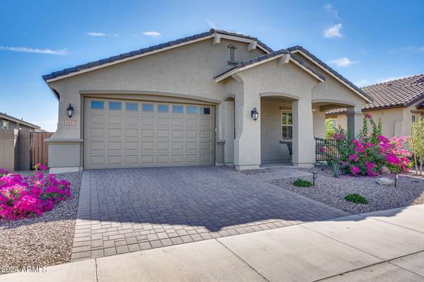 16085 W Alameda Road, Surprise, AZ 85387