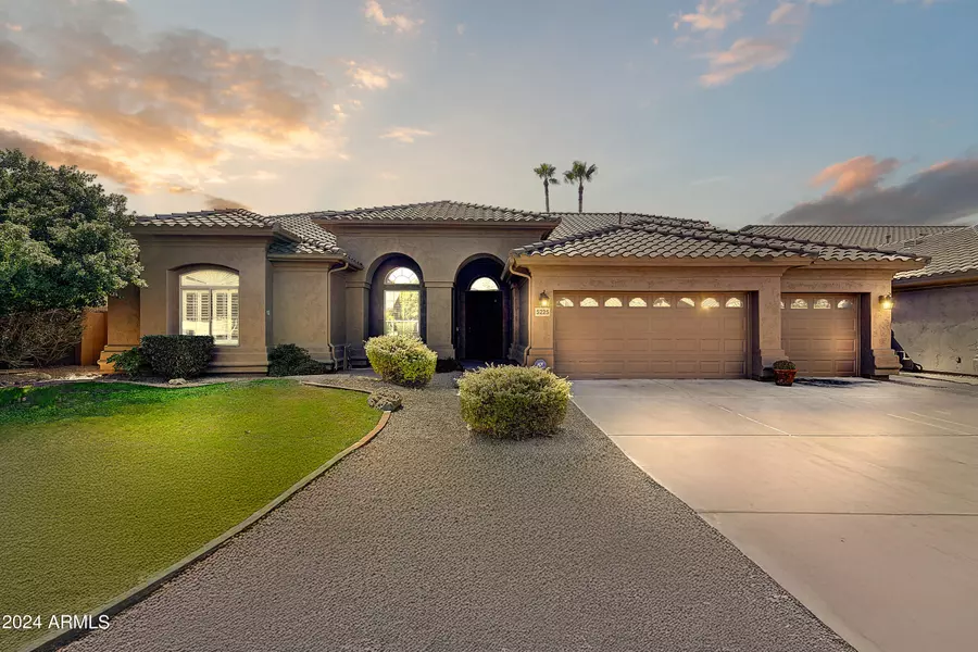 5225 E BLUEFIELD Avenue, Scottsdale, AZ 85254