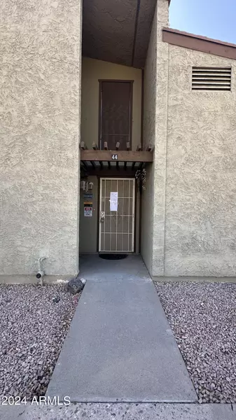 1051 S DOBSON Road #44, Mesa, AZ 85202