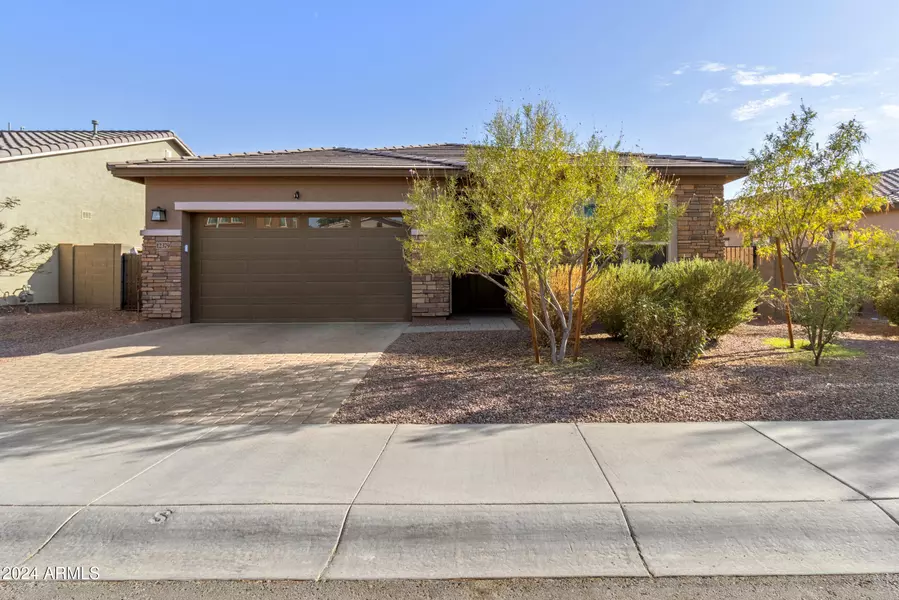 12379 W CHASE Lane, Avondale, AZ 85323